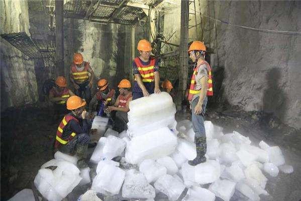 中国挑战世界最难隧道：2年才挖156米，中国人真了不起