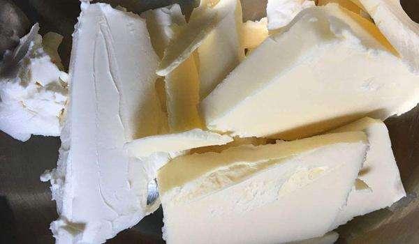 奶油和黄油有什么不同?