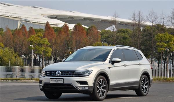 都是今年的新款SUV，25万预算买哪台更合适？