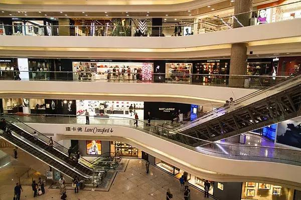 去香港买买买，哪些牌子和内地的差价大？这样买名牌更省钱！