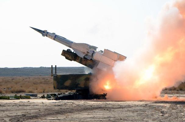 三枚导弹被叙军拦截后 以色列变本加厉再摧毁叙军雷达