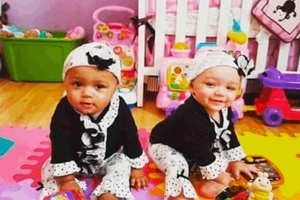 黑人爸爸和白人妈妈生下了双胞胎，宝宝的肤色一黑一白