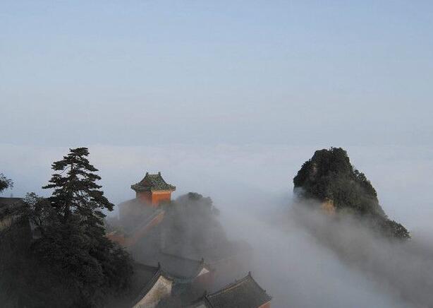 湖北省丹江口市风景优美，被誉为“汉民族民歌第一村”