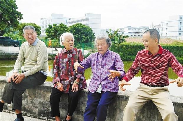 百年老围屋探索“活化”之路 消失60年追月习俗再现坑梓