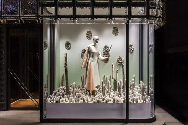 原研哉、深泽直人、佐藤大爱马仕橱窗100期,都是顶尖艺术品!