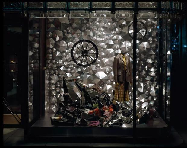 原研哉、深泽直人、佐藤大爱马仕橱窗100期,都是顶尖艺术品!