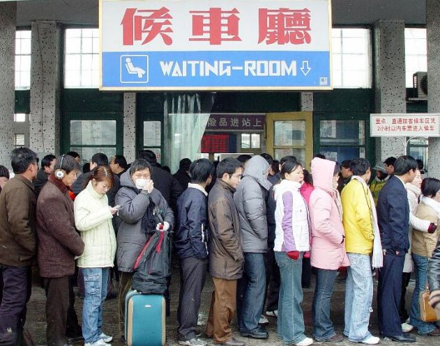 工作的人和大学生谈恋爱能长久吗