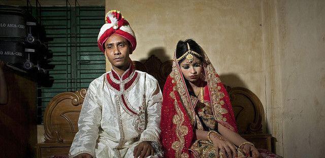 国外年轻女人被迫嫁给爷爷辈的人，最小的才13岁！