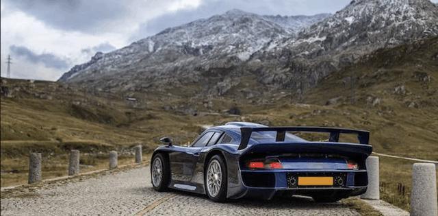 极其罕见的Porsche 911GT1出现于阿尔卑斯山顶的顶级超跑聚会
