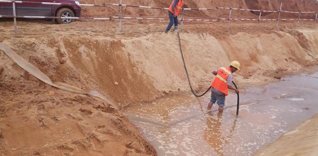 雨污水管线现场施工照片