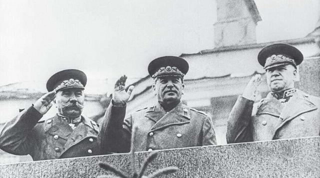 多年英名毁于一旦: 苏联元帅布琼尼真的是“无能之辈”吗?
