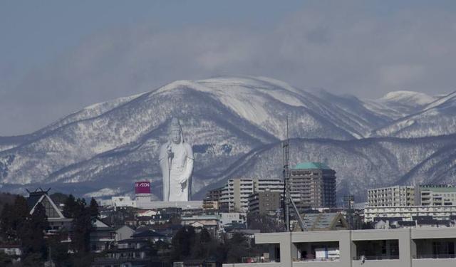 日本仙台超巨大大观音雕像! 网友: 仿佛异世界般的视觉冲击力!