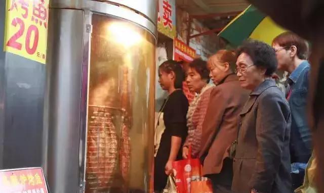 来武汉，你必须打卡的22条高人气美食街！