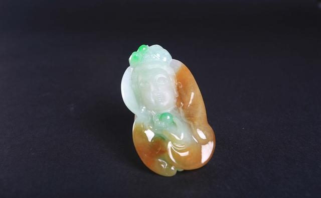 翡翠小知识——翡翠的色