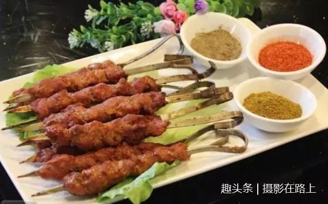 500年历史，红遍新疆，直击肉食者灵魂的馕坑肉！