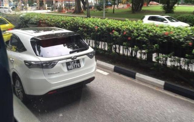 新加坡的丰田车与国内的丰田车相比，为什么有这么大的差别？