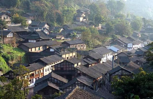 成都周边4个超冷门古镇,带娃感受原汁原味的历史建筑!|建筑|古镇|沿口古镇_新浪新闻