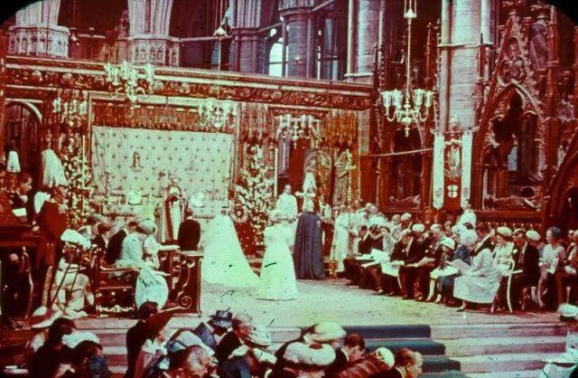 英国王室最美典范：1960 年，玛格丽特公主结婚时的照片