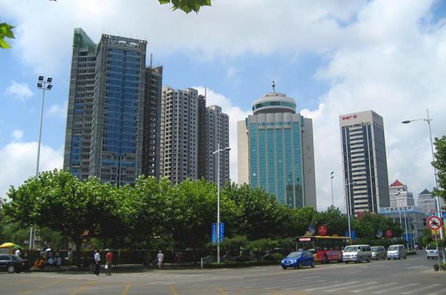 青岛，山东唯一GDP过万亿城市，中国有名的品牌之都
