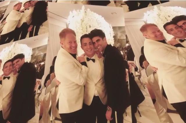 基情“少狼”科尔顿·海恩斯和男友，在27日举行了同性婚礼