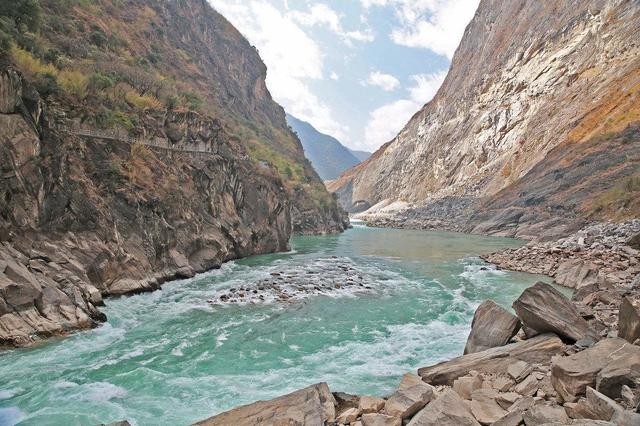 世界20大超级水电站排行榜，中国独占11座，前5包揽4名！