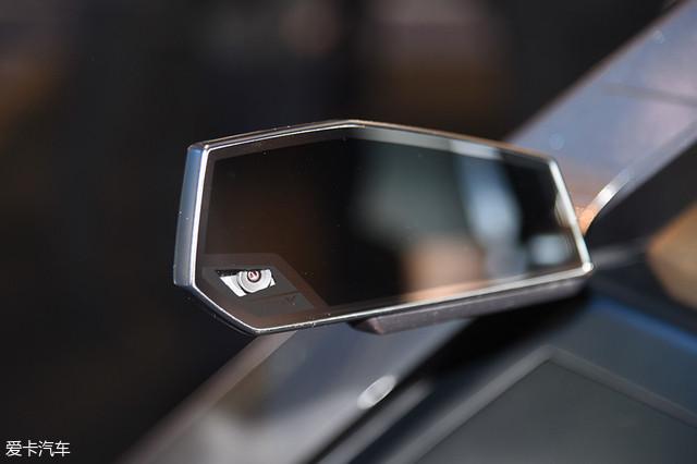 未来新视界 后视镜和车玻璃也有高科技