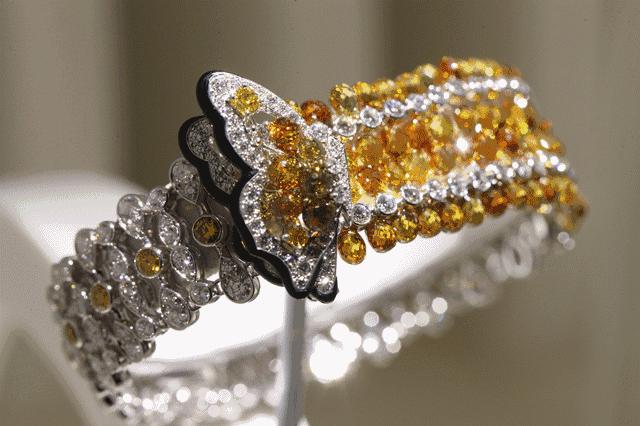卡地亚珠宝要在上海展出了，据说展览总价值是个天文数字！