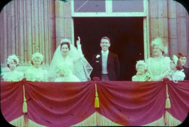 英国王室最美典范：1960 年，玛格丽特公主结婚时的照片