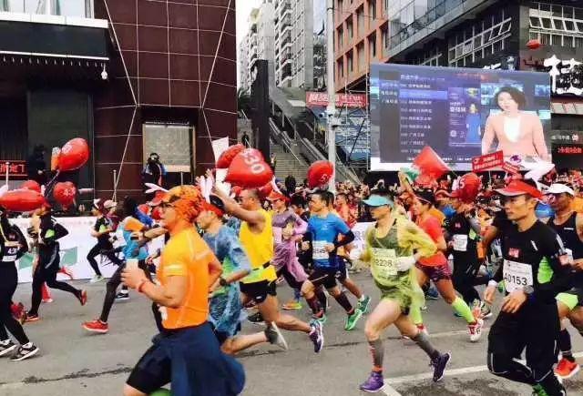 桂林国际马拉松：奔跑彰泰气势如虹