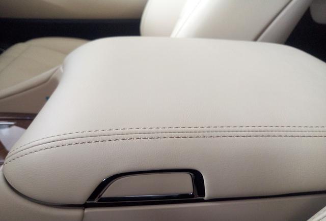 丰田神车埃尔法，加价30万，消费者是盲从追捧还是理性消费？