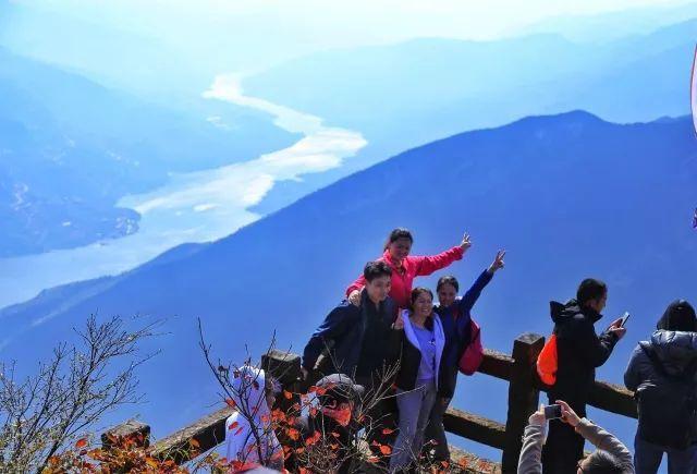 徒步危石鸟道，登临三峡之巅，奉节县打造中国最美步道