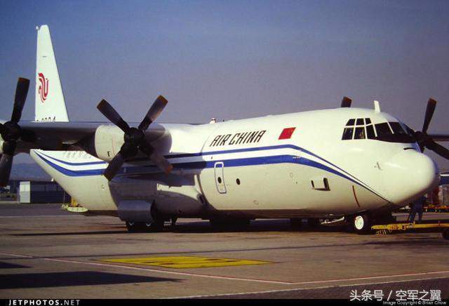 C-130皮实耐用很成功 中国也曾装备两架民用型