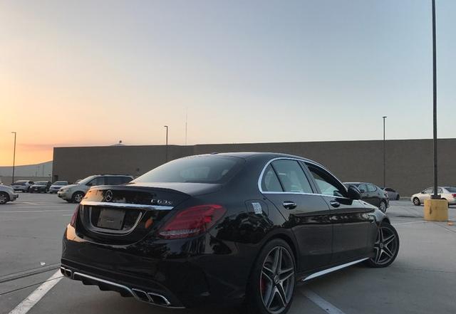 20岁小伙 美国提奔驰AMG C 63 S