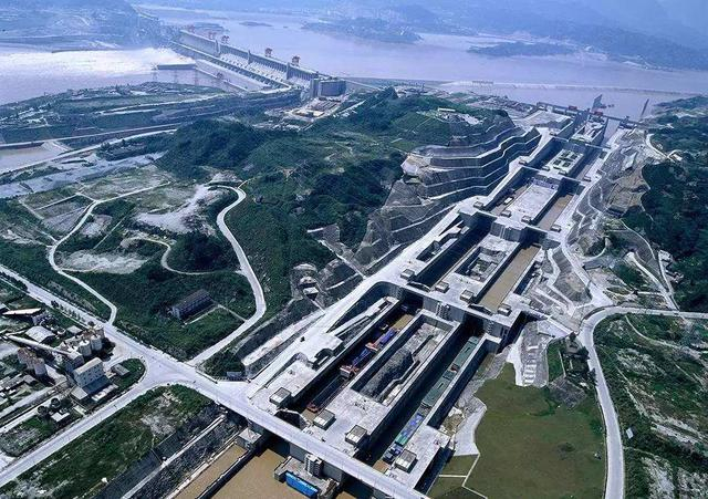 世界20大超级水电站排行榜，中国独占11座，前5包揽4名！