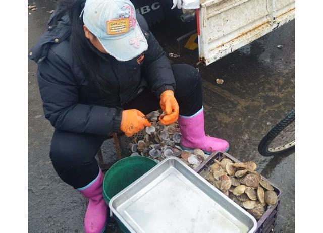 为什么胶东人冬天不馋海鲜，你去赶个胶东大集就知道答案了