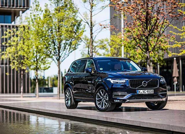 2017款沃尔沃XC90 平行进口约66.5万元