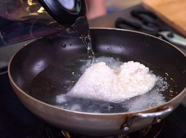 100个炒菜做饭技巧，40年大厨精心总结，收藏起来，轻松增长厨艺