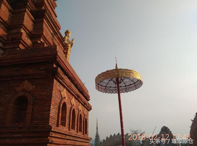 西双版纳大金塔 告庄西双景感受傣文化的魅力