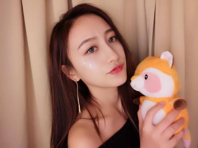 LOL十大高校电竞女神出炉 颜值这么高你能把持住？