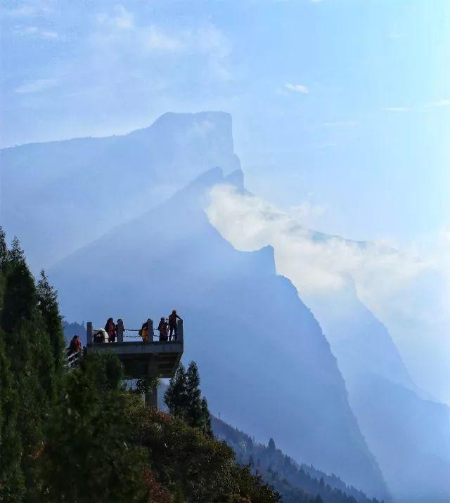 徒步危石鸟道，登临三峡之巅，奉节县打造中国最美步道