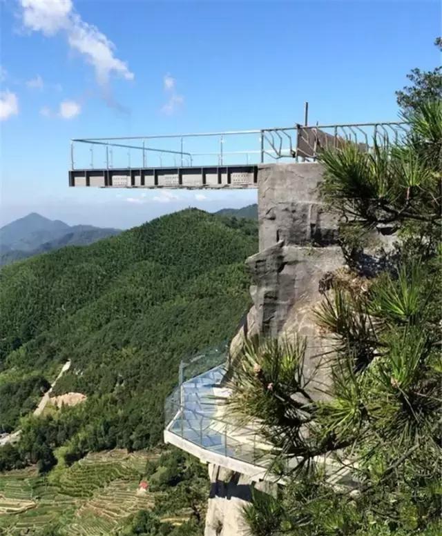 悬空玻璃栈道，龙岩竟有3处！年底陆续开放