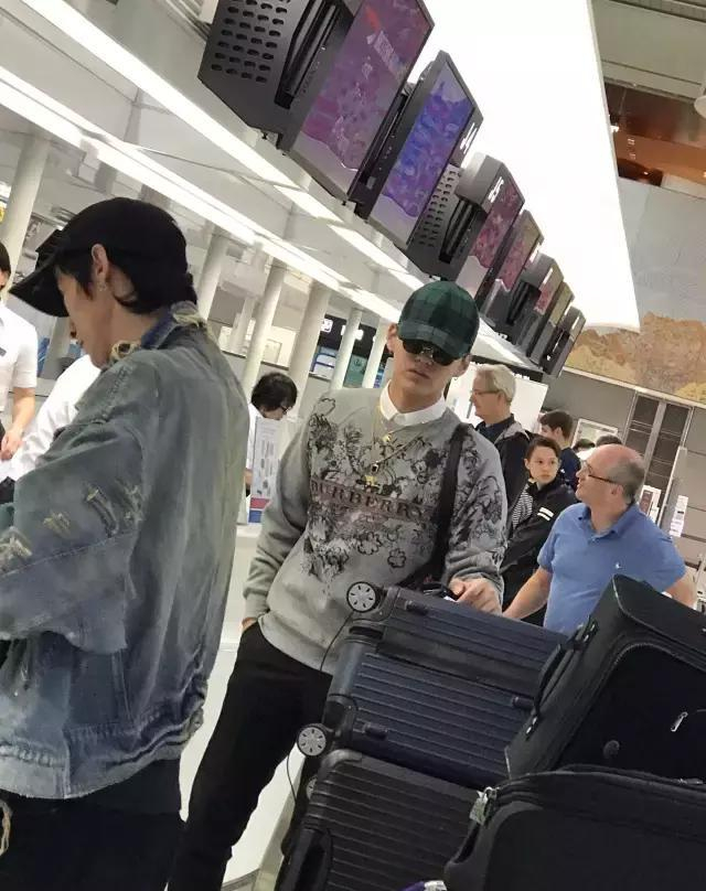 吴亦凡因太帅影响机场安保，遭网友羡慕，梅格妮知道结局后笑了