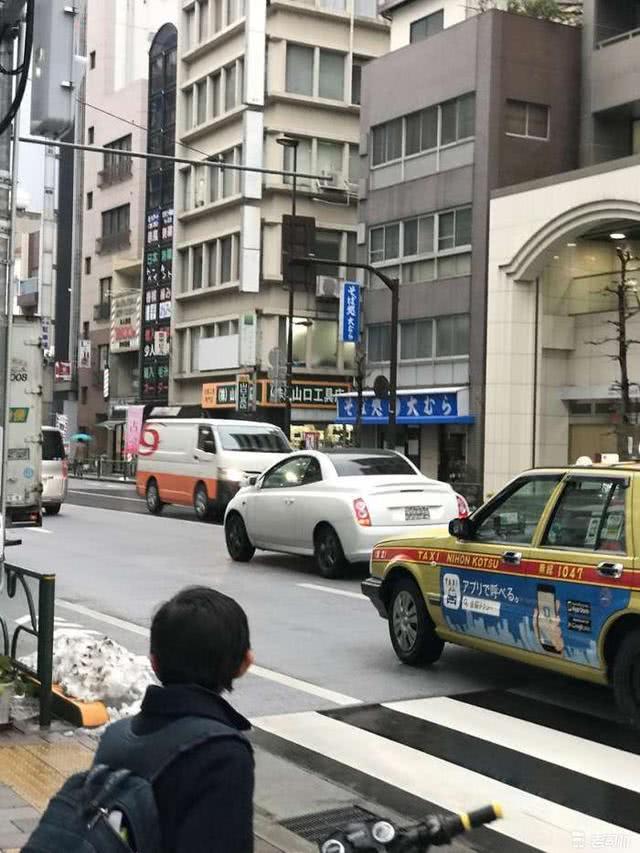 日本街上除了丰田就是奔驰！为何德系车在全球如此受欢迎？