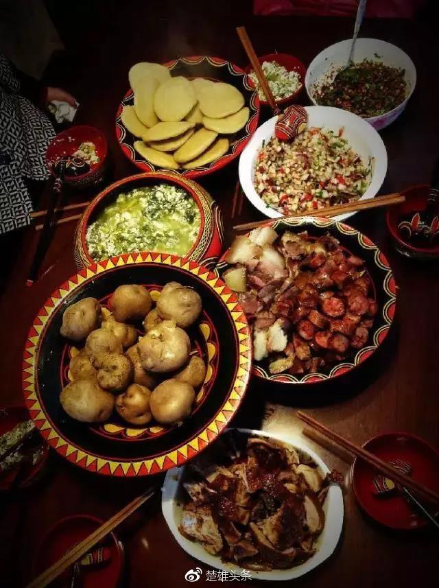 楚雄“彝族年”中国最霸道的节日，大碗喝酒、大块吃肉