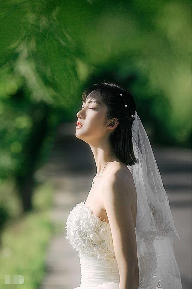 ���ж�ϱ�����ź������ţ�����ǰһ���Ŀڿ޳�һ����ͬ�������