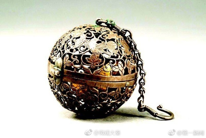 陕历博藏品“葡萄花鸟纹银香囊”即将亮相央视《国家宝藏》 陕历博藏品“葡萄花鸟纹银香囊”即将亮相央视《国家宝藏》