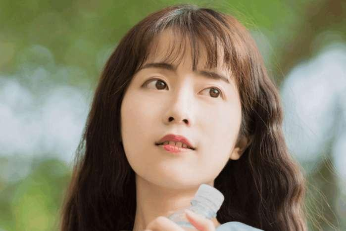 最适合女生的三类专业, 轻松、体面、收入稳定