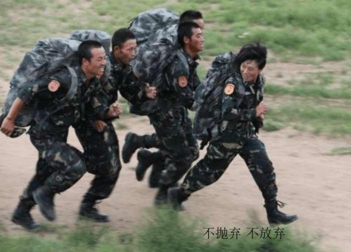 特种兵凭什么就比普通军人强？单从跑步就能分出高低