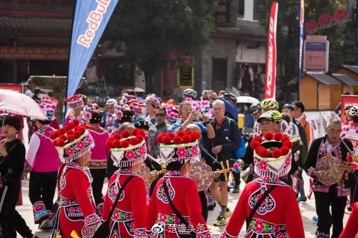 楚雄“彝族年”中国最霸道的节日，大碗喝酒、大块吃肉