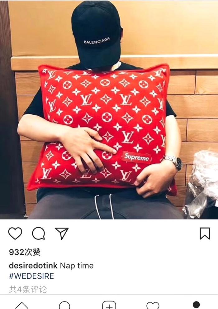 Supreme x Louis Vuitton Monogram Pillow Red